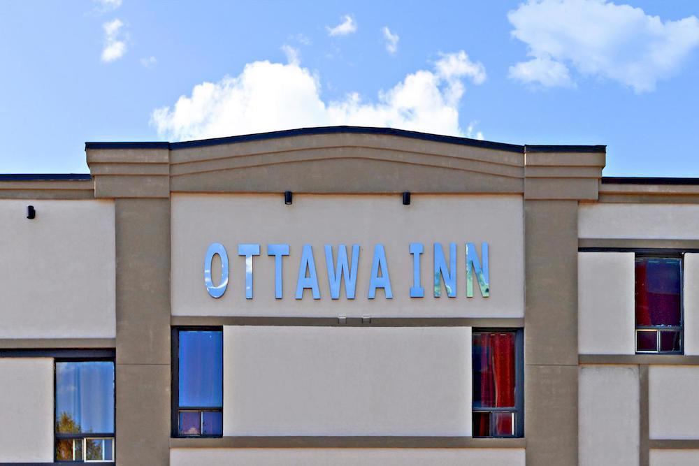Ottawa Inn Hotel Ngoại thất bức ảnh