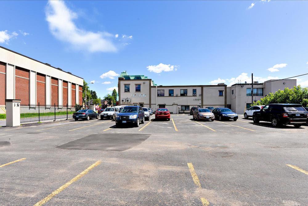 Ottawa Inn Hotel Ngoại thất bức ảnh